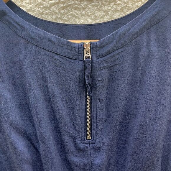 Banana Republic‎ Navy Short Sleeve Back Zip Blouse Size 8 Medium - Picture 5 of 5